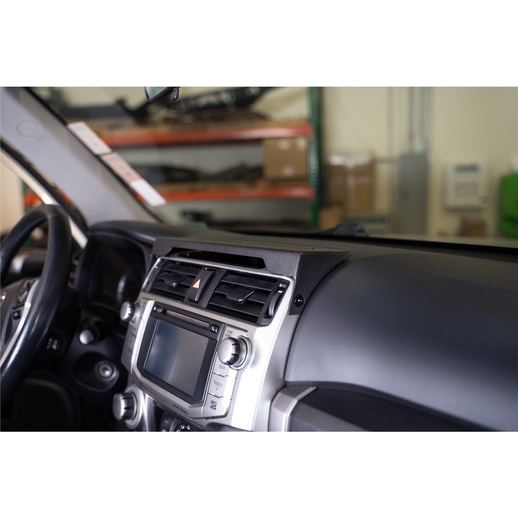 10-23-Toyota-4Runner-Digital-Device-Dash-Mount