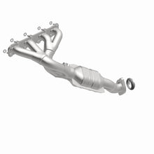Load image into Gallery viewer, MagnaFlow Exhaust Products 452784 California CARB Manifold Catalytic Converter for Select Cadillac XLR