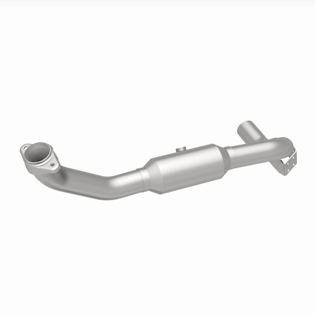 MagnaFlow Exhaust Products 4651507 California CARB Direct-Fit Catalytic Converter for Select Lincoln Navigator