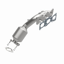 Load image into Gallery viewer, MagnaFlow Exhaust Products 52784 OEM Grade Manifold Catalytic Converter for Select Hyundai Genesis, Kia K900