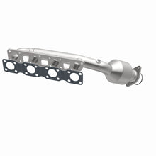 Load image into Gallery viewer, MagnaFlow Exhaust Products 52425 OEM Grade Manifold Catalytic Converter for Select INFINITI M45, INFINITI Q45