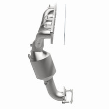 Load image into Gallery viewer, MagnaFlow Exhaust Products 5451159 California CARB Manifold Catalytic Converter for Select Jeep Cherokee