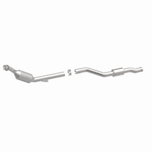 Load image into Gallery viewer, MagnaFlow Exhaust Products 5561570 California CARB Direct-Fit Catalytic Converter for Select Mercedes-Benz CL550, Mercedes-Benz S550