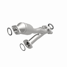 Load image into Gallery viewer, MagnaFlow Exhaust Products 49507 OEM Grade Direct-Fit Catalytic Converter for Select Lexus RX300, Toyota Highlander