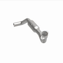 Load image into Gallery viewer, MagnaFlow Exhaust Products 4651694 California CARB Direct-Fit Catalytic Converter for Select Ford F-150, Lincoln Mark LT