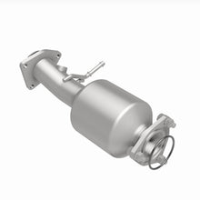Load image into Gallery viewer, MagnaFlow Exhaust Products 5571293 California CARB Direct-Fit Catalytic Converter for Select Honda CR-V