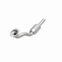 Load image into Gallery viewer, MagnaFlow Exhaust Products 22924 Standard Grade Direct-Fit Catalytic Converter for Select Volkswagen Golf, Volkswagen Jetta