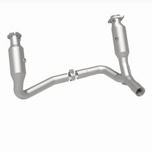 Load image into Gallery viewer, MagnaFlow Exhaust Products 21-972 OEM Grade Direct-Fit Catalytic Converter for Select Dodge Dakota