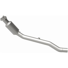 Load image into Gallery viewer, MagnaFlow Exhaust Products 5451718 California CARB Direct-Fit Catalytic Converter for Select Land Rover Range Rover Sport
