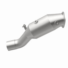 Load image into Gallery viewer, MagnaFlow Exhaust Products 52258 OEM Grade Direct-Fit Catalytic Converter for Select BMW 535i, BMW 535i GT, BMW 535i GT xDrive, BMW 535i xDrive, BMW 640i, BMW 640i Gran Coupe, BMW 640i xDrive, BMW 640i xDrive Gran Coupe, BMW X5, BMW X6
