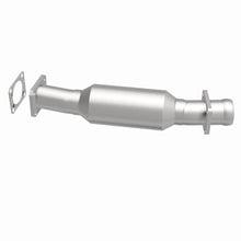 Load image into Gallery viewer, MagnaFlow Exhaust Products 3391425 California CARB Direct-Fit Catalytic Converter for Select International Scout II