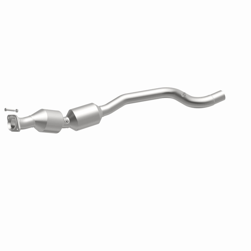 MagnaFlow Exhaust Products 21-536 OEM Grade Direct-Fit Catalytic Converter for Select Land Rover Range Rover, Land Rover Range Rover Sport