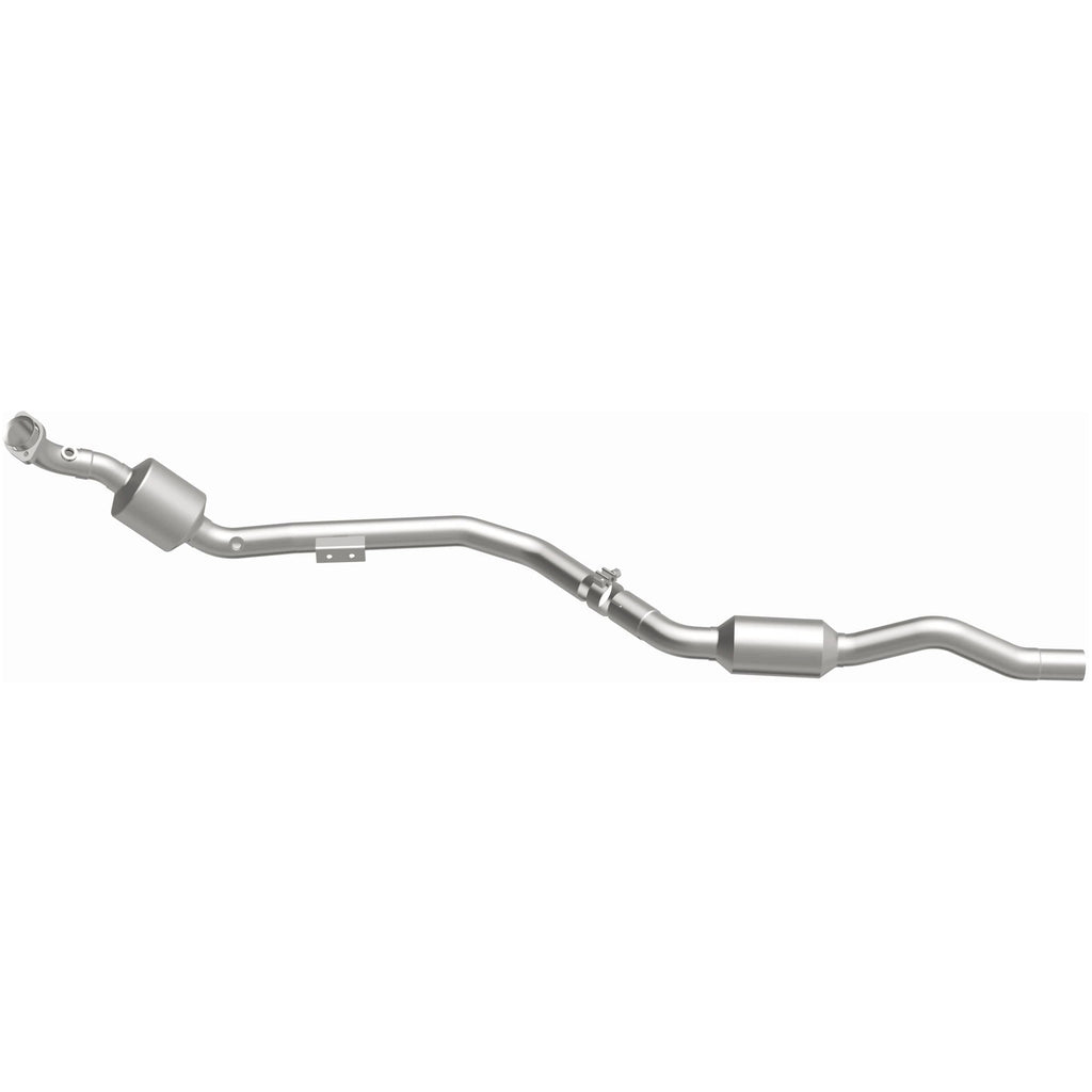 MagnaFlow Exhaust Products 51645 OEM Grade Direct-Fit Catalytic Converter for Select Mercedes-Benz E350
