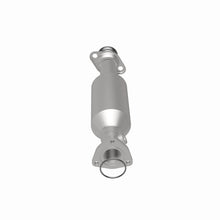 Load image into Gallery viewer, MagnaFlow Exhaust Products 4481617 California CARB Direct-Fit Catalytic Converter for Select Honda CR-V