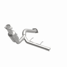 Load image into Gallery viewer, MagnaFlow Exhaust Products 52418 OEM Grade Direct-Fit Catalytic Converter for Select Ford Expedition, Ford F-150, Lincoln Navigator