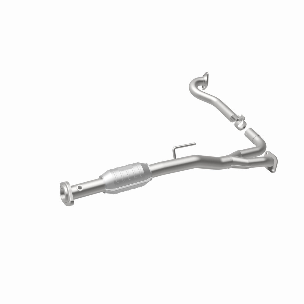 MagnaFlow Exhaust Products 49491 OEM Grade Direct-Fit Catalytic Converter for Select Jeep Liberty