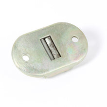 Load image into Gallery viewer, Omix 12022.08 Seat Leg Catch/Lock for Select Jeep 475, Jeep 6-226, Jeep CJ3, Jeep CJ5, Jeep CJ6, Jeep DJ3, Jeep F4, Jeep Willys