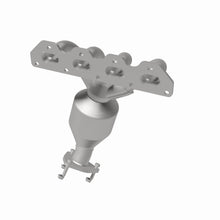 Load image into Gallery viewer, MagnaFlow Exhaust Products 51062 OEM Grade Manifold Catalytic Converter for Select Chevrolet Aveo, Chevrolet Aveo5, Pontiac G3, Pontiac G3 Wave, Suzuki Swift+