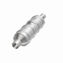 Load image into Gallery viewer, MagnaFlow Exhaust Products 55400 HM Grade Universal Catalytic Converter for Select Ford E-150, Ford E-150 Club Wagon, Ford E-150 Econoline, Ford E-150 Econoline Club Wagon, Ford E-250, Ford E-250 Econoline, Ford E-350 Club Wagon, Ford E-350 Econoline,