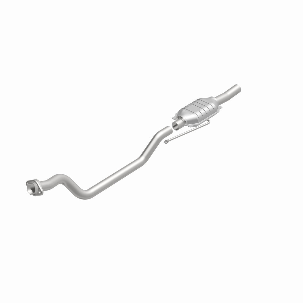 MagnaFlow Exhaust Products 93301 Standard Grade Direct-Fit Catalytic Converter for Select Ford E-150 Econoline, Ford E-150 Econoline Club Wagon, Ford E-250 Econoline, Ford E-250 Econoline Club Wagon, Ford E-350 Econoline, Ford E-350 Econoline Club Wagon,