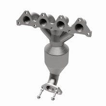 Load image into Gallery viewer, MagnaFlow Exhaust Products 51321 OEM Grade Manifold Catalytic Converter for Select Hyundai Accent, Kia Rio, Kia Rio5