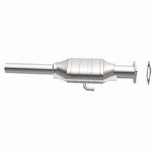 Load image into Gallery viewer, MagnaFlow Exhaust Products 23224 Standard Grade Direct-Fit Catalytic Converter for Select Jeep Cherokee, Jeep Comanche, Jeep Wagoneer