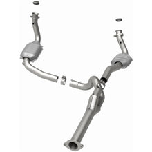 Load image into Gallery viewer, MagnaFlow Exhaust Products 51510 OEM Grade Direct-Fit Catalytic Converter for Select Chevrolet Express 1500, GMC Savana