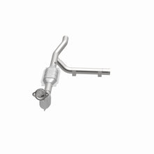 Load image into Gallery viewer, MagnaFlow Exhaust Products 93130 HM Grade Direct-Fit Catalytic Converter for Select Ford Expedition