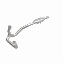Load image into Gallery viewer, MagnaFlow Exhaust Products 93131 Standard Grade Direct-Fit Catalytic Converter for Select Ford E-150 Econoline, Ford E-150 Econoline Club Wagon, Ford E-250 Econoline, Ford E-250 Econoline Club Wagon