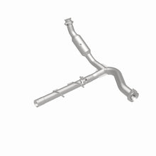Load image into Gallery viewer, MagnaFlow Exhaust Products 5551500 California CARB Direct-Fit Catalytic Converter for Select Ford Expedition, Lincoln Navigator