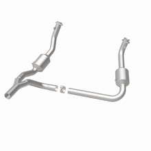 Load image into Gallery viewer, MagnaFlow Exhaust Products 5551458 California CARB Direct-Fit Catalytic Converter for Select Jeep Wrangler