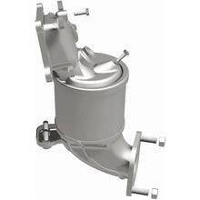 Load image into Gallery viewer, MagnaFlow Exhaust Products 290133 OEM Grade Manifold Catalytic Converter for Select Hyundai Santa Cruz, Hyundai Tucson, Kia Sorento, Kia Sportage