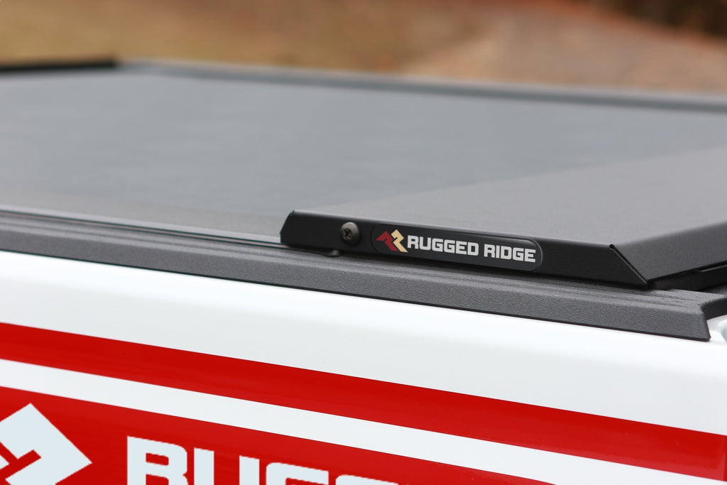 Rugged Ridge 13550.31 Armis Hard Retractable Bed Cover for Select Jeep Gladiator