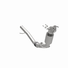 Load image into Gallery viewer, MagnaFlow Exhaust Products 21-958 OEM Grade Direct-Fit Catalytic Converter for Select Jeep Wrangler