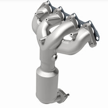 Load image into Gallery viewer, MagnaFlow Exhaust Products 452038 California CARB Manifold Catalytic Converter for Select Hyundai Elantra, Hyundai Tiburon