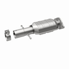 Load image into Gallery viewer, MagnaFlow Exhaust Products 51913 OEM Grade Direct-Fit Catalytic Converter for Select Chevrolet Malibu, Pontiac G6, Saturn Aura