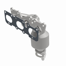 Load image into Gallery viewer, MagnaFlow Exhaust Products 51685 OEM Grade Manifold Catalytic Converter for Select Hyundai Azera, Hyundai Entourage, Hyundai Sonata, Kia Sedona