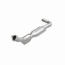 Load image into Gallery viewer, MagnaFlow Exhaust Products 23976 HM Grade Direct-Fit Catalytic Converter for Select Ford Expedition, Ford F-250, Lincoln Navigator