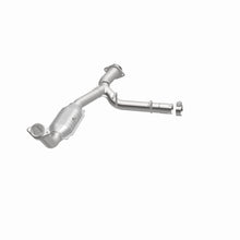 Load image into Gallery viewer, MagnaFlow Exhaust Products 93125 HM Grade Direct-Fit Catalytic Converter for Select Ford Expedition