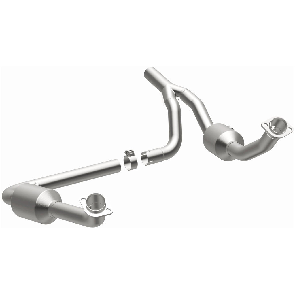 MagnaFlow Exhaust Products 21-458 OEM Grade Direct-Fit Catalytic Converter for Select Jeep Wrangler