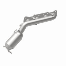 Load image into Gallery viewer, MagnaFlow Exhaust Products 22-093 OEM Grade Manifold Catalytic Converter for Select Hyundai Equus, Hyundai Genesis, Kia K900