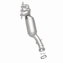 Load image into Gallery viewer, MagnaFlow Exhaust Products 5531226 California CARB Manifold Catalytic Converter for Select BMW 528i, BMW 528i xDrive, BMW 528xi