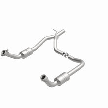 Load image into Gallery viewer, MagnaFlow Exhaust Products 52153 OEM Grade Direct-Fit Catalytic Converter for Select Ford E-150, Ford E-250