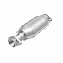 Load image into Gallery viewer, MagnaFlow Exhaust Products 93286 HM Grade Direct-Fit Catalytic Converter for Select Mitsubishi Montero