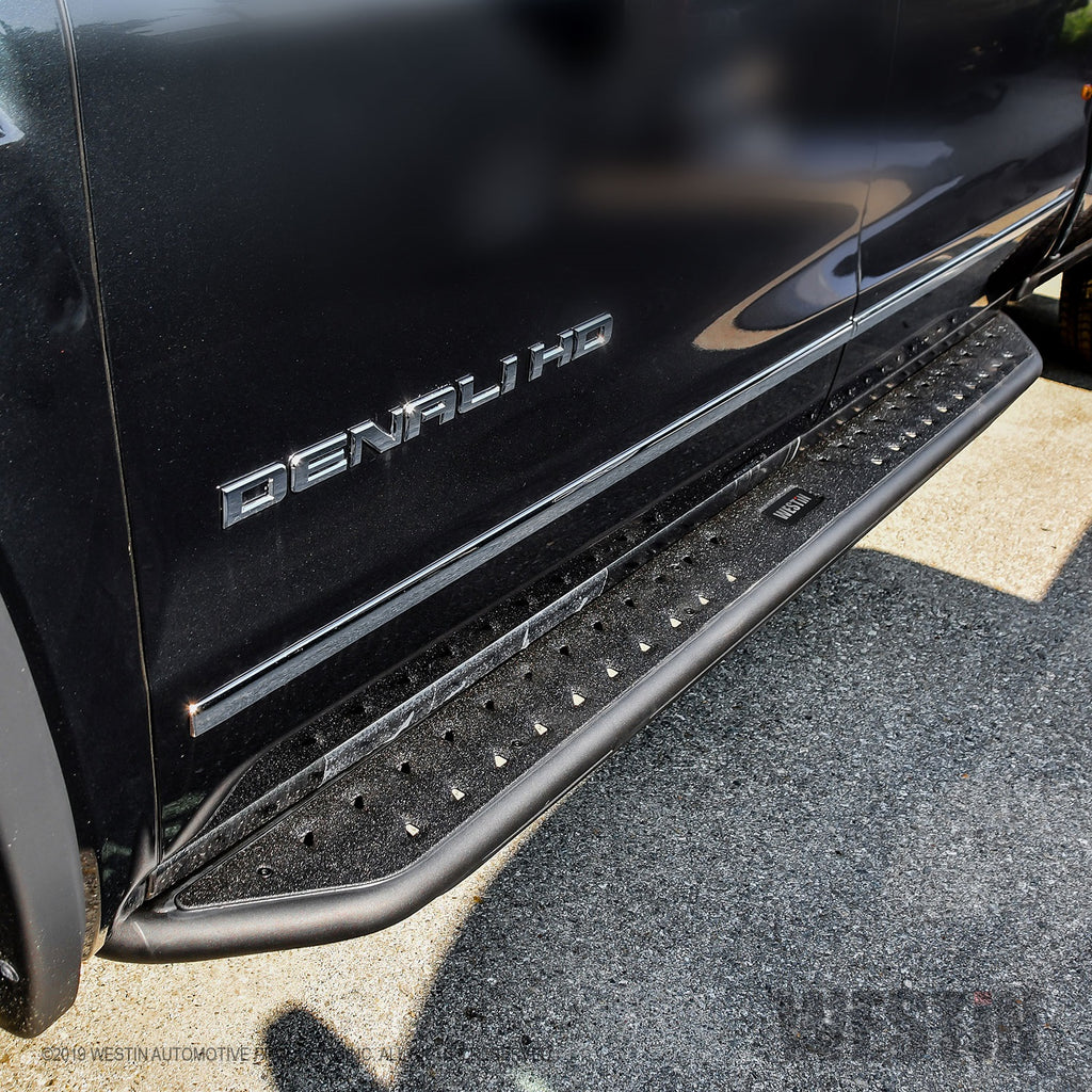 14-18-ChevroletGmc-SilveradoSierra-1500-Crewcab-15-19-25003500Crewcab-Outlaw-Nerf-Step-Bar