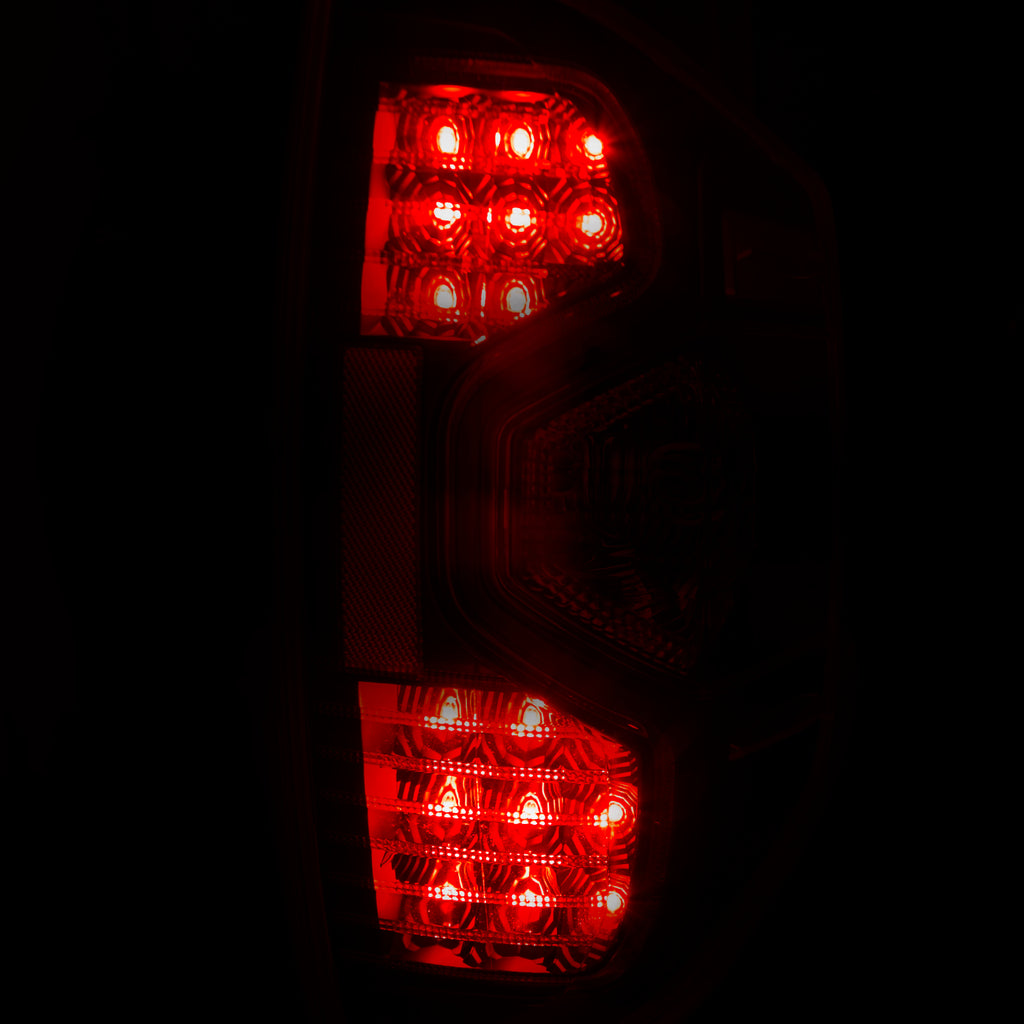 1421-Tundra-L.E.D-Taillights-Black-Clear-DriverPassenger
