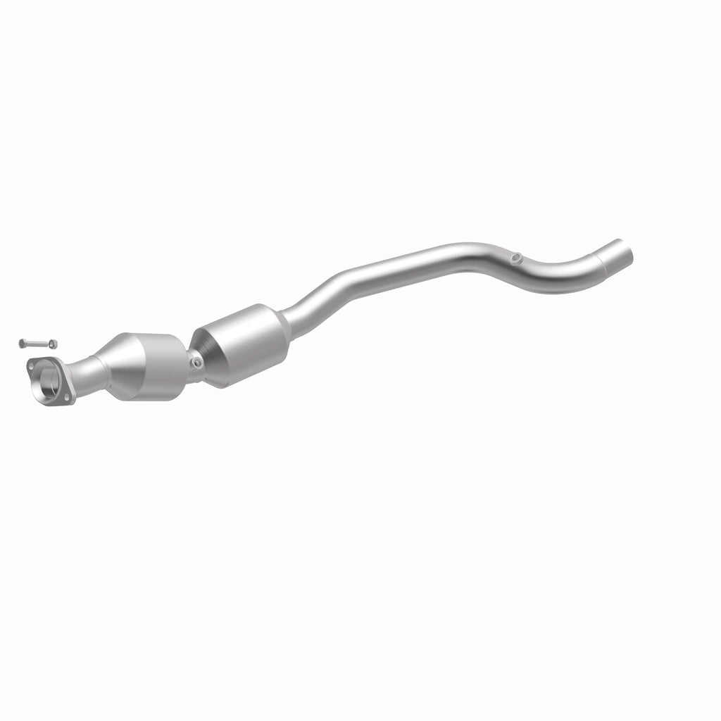 MagnaFlow Exhaust Products 21-536 OEM Grade Direct-Fit Catalytic Converter for Select Land Rover Range Rover, Land Rover Range Rover Sport