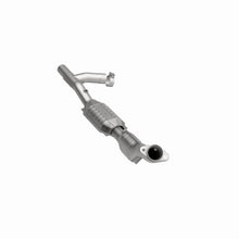 Load image into Gallery viewer, MagnaFlow Exhaust Products 51792 OEM Grade Direct-Fit Catalytic Converter for Select Ford Expedition, Ford F-150, Lincoln Navigator