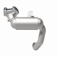 Load image into Gallery viewer, MagnaFlow Exhaust Products 21-951 OEM Grade Direct-Fit Catalytic Converter for Select Chrysler Pacifica, Chrysler Voyager