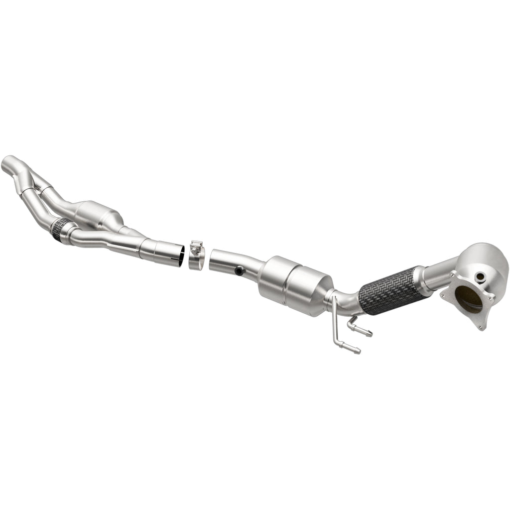 MagnaFlow Exhaust Products 49715 OEM Grade Direct-Fit Catalytic Converter for Select Audi TT, Audi TT Quattro